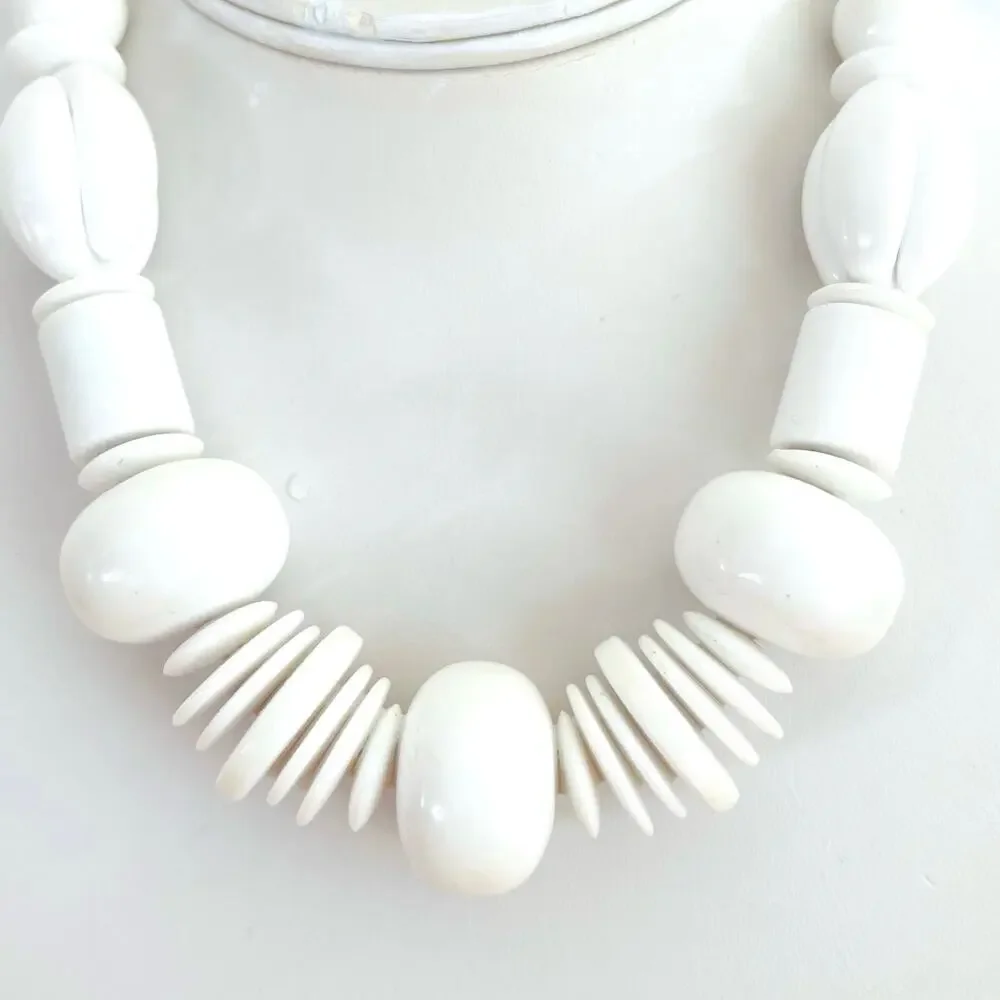 Vtg Chunky Statement Necklace Geometric Retro White Mod 60s MCM Acrylic Resin